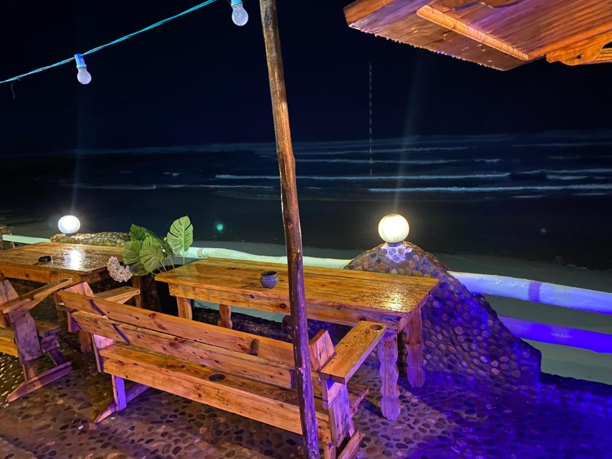 West Coast Hostel 依索安 外观 照片